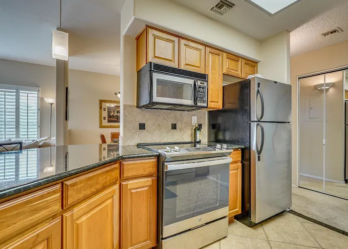 3 Mi To Sabino Canyon! Snowbird Escape W/ Pool *